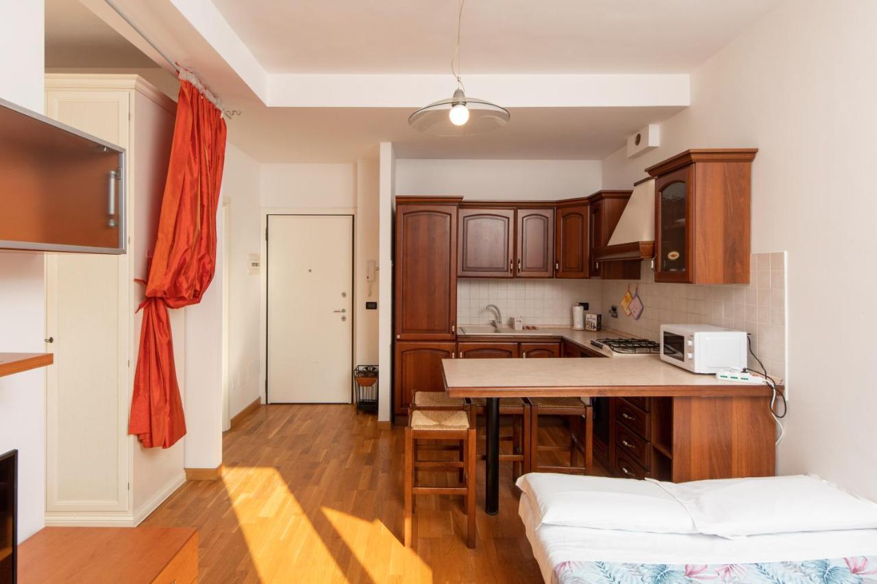 Housmart Milazzo 5 Apartment โบโลญญา ภายนอก รูปภาพ