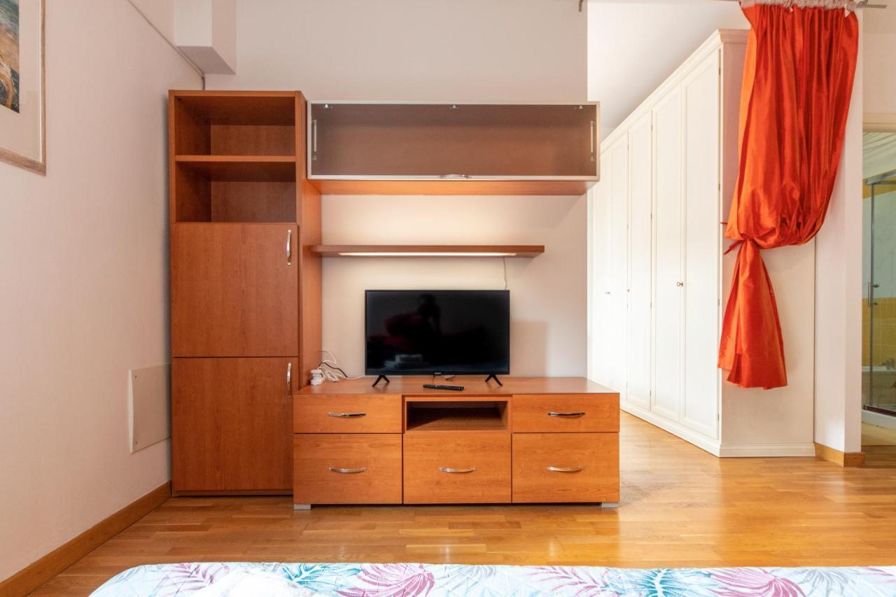 Housmart Milazzo 5 Apartment โบโลญญา ภายนอก รูปภาพ